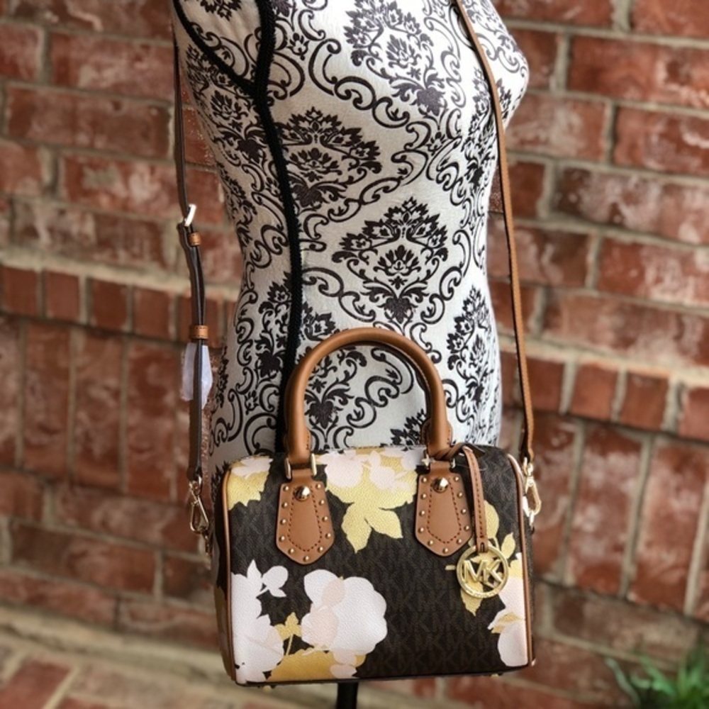 Michael kors aria studded crossbody/satchel bag